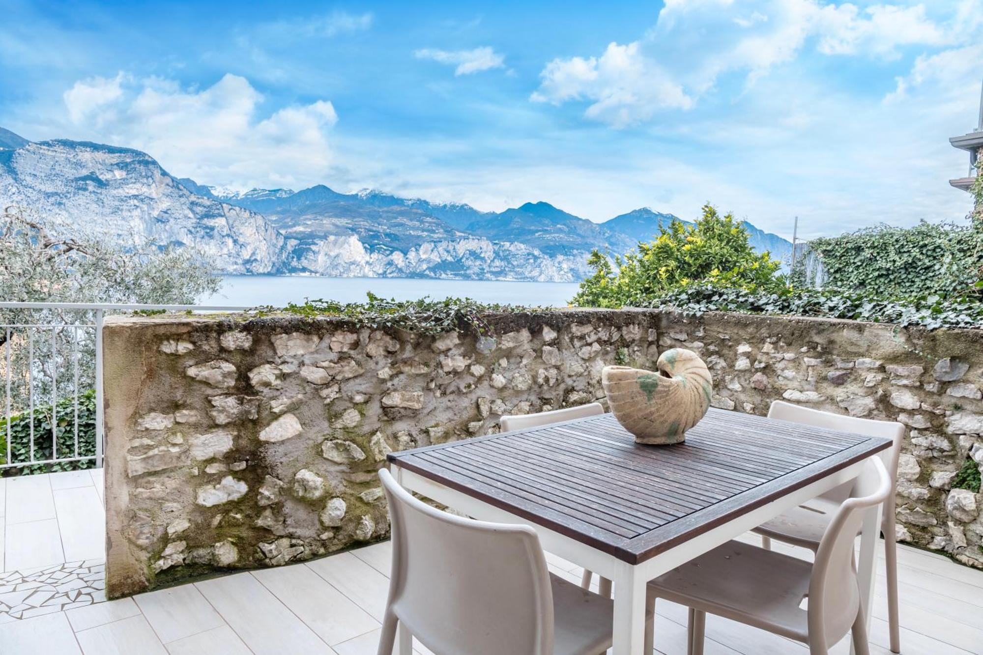 Ca De L'Angelon Brenzone sul Garda Exterior foto